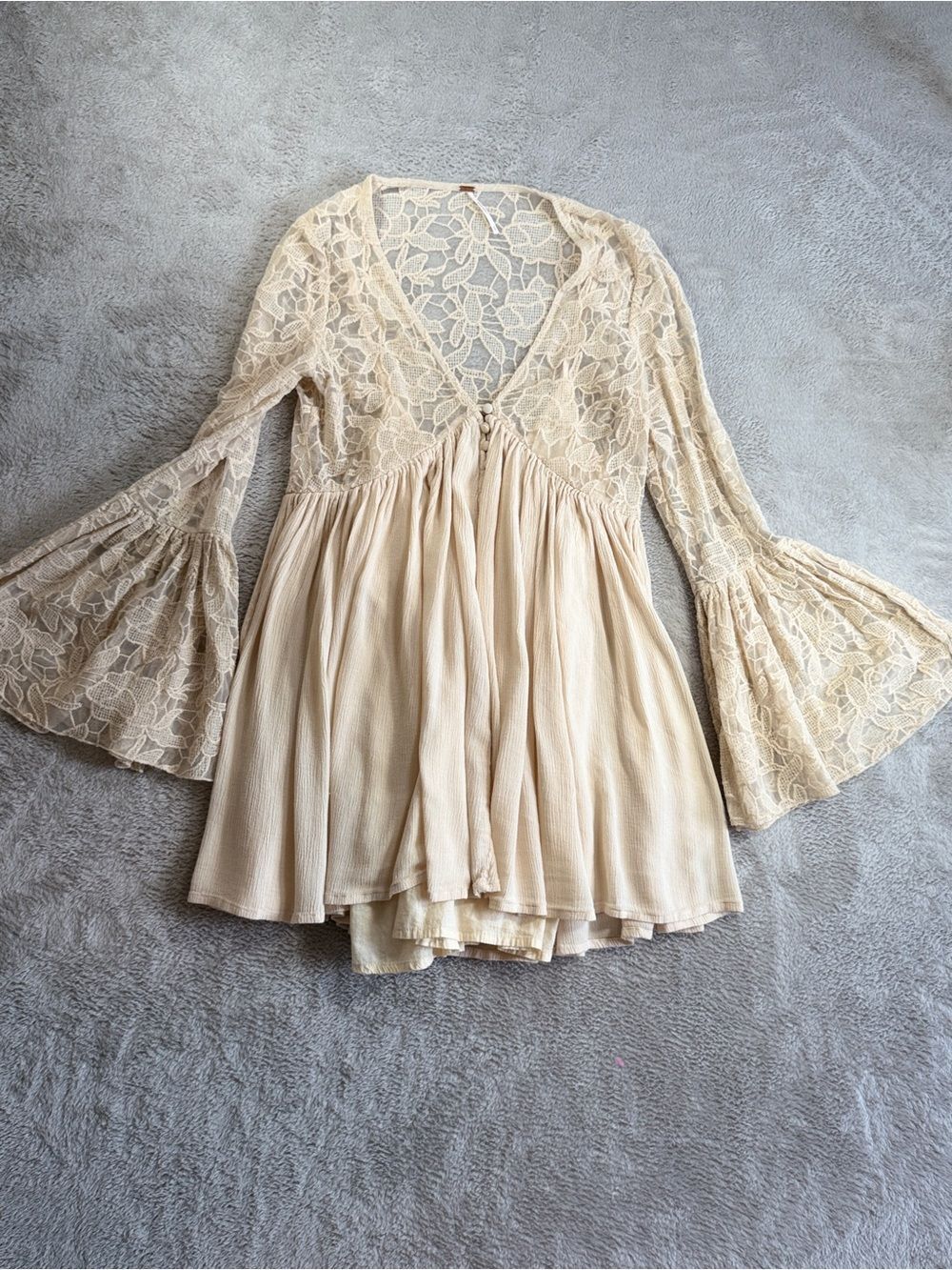 Free People With Love from India Boho Lace Bell-Sleeve Mini Dress in Cream S - Picture 3 of 6